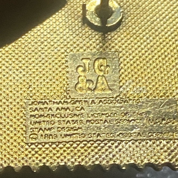 Vintage Love Doves Heart 25c Postage Stamp Pin Pinback Lapel Brooch - Picture 3 of 10